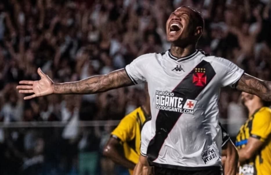 zé gabriel comemora gol do vasco