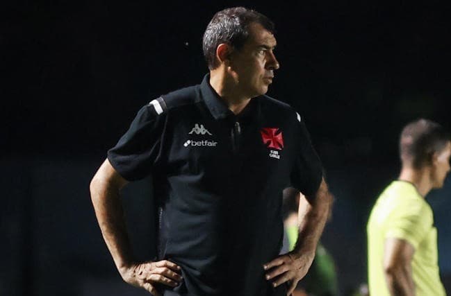 Carille escalação Vasco Flamengo