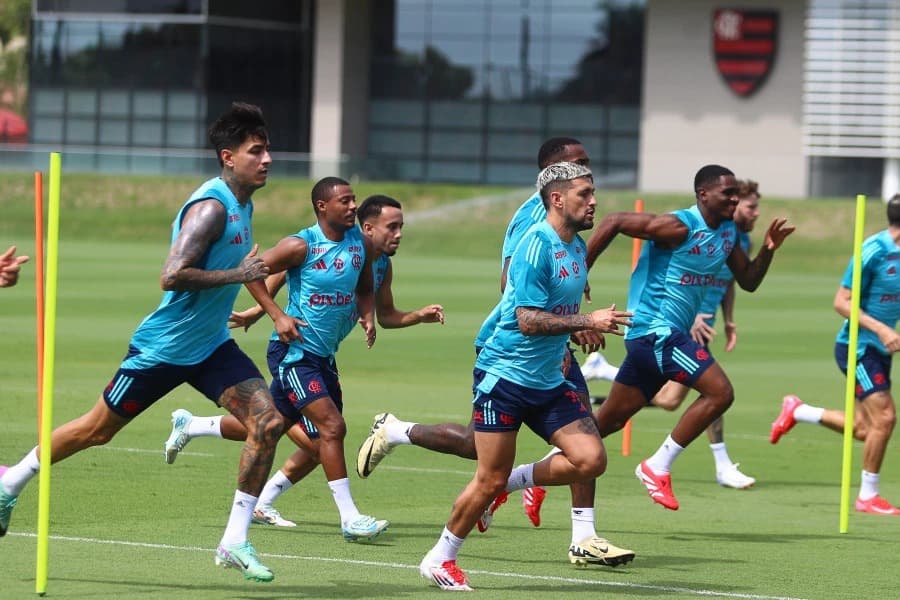 Elenco do Flamengo em treino