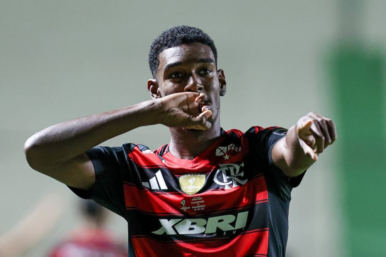 Felipe Lima comemorando gol pela Libertadores Sub-20