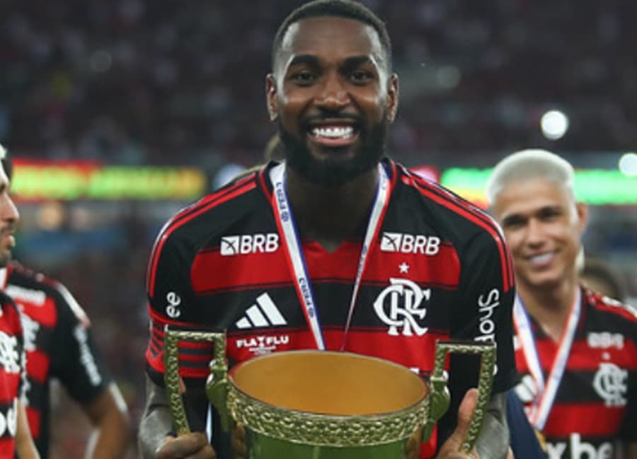 gerson com a taça do carioca