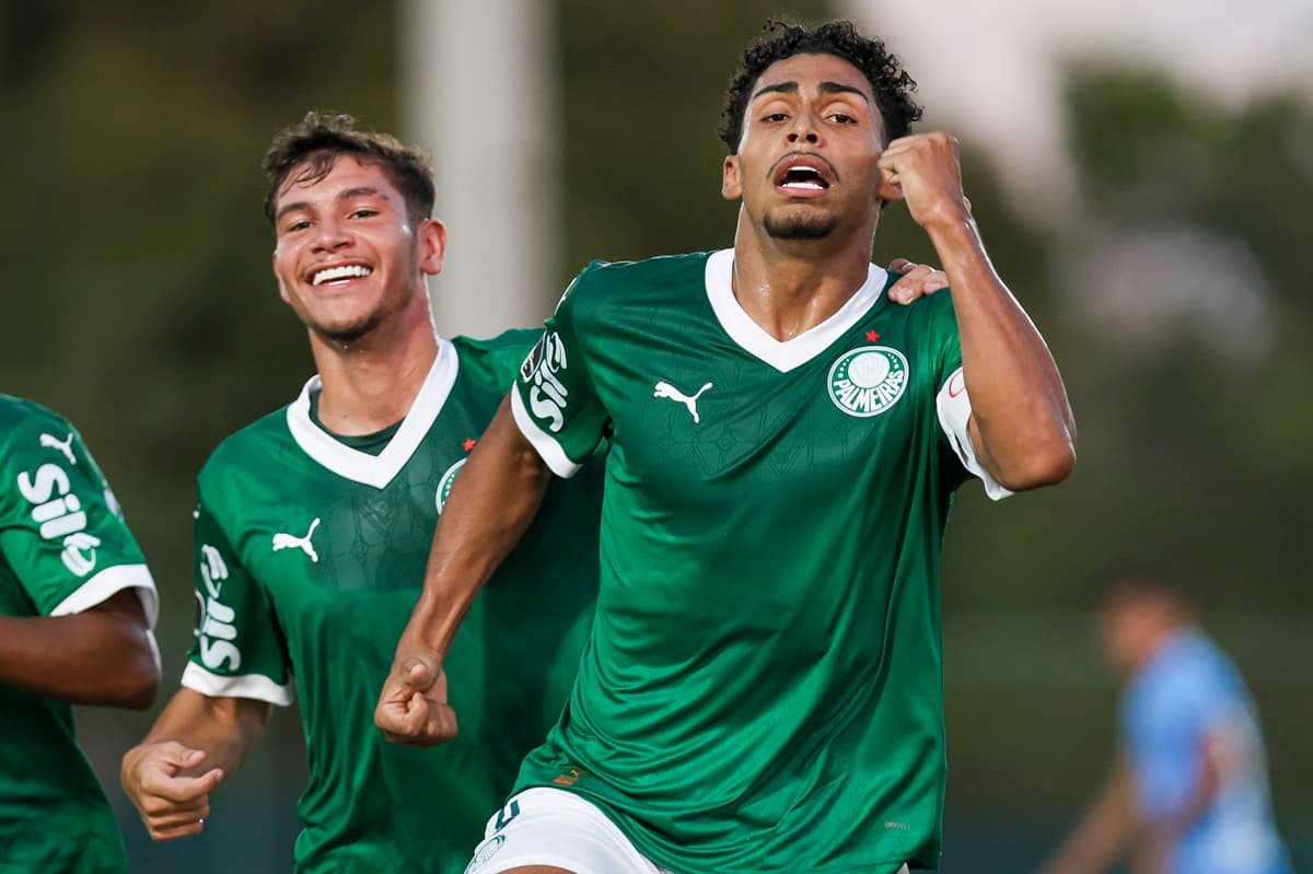 Luighi comemora gol do Palmeiras na Libertadores Sub-20