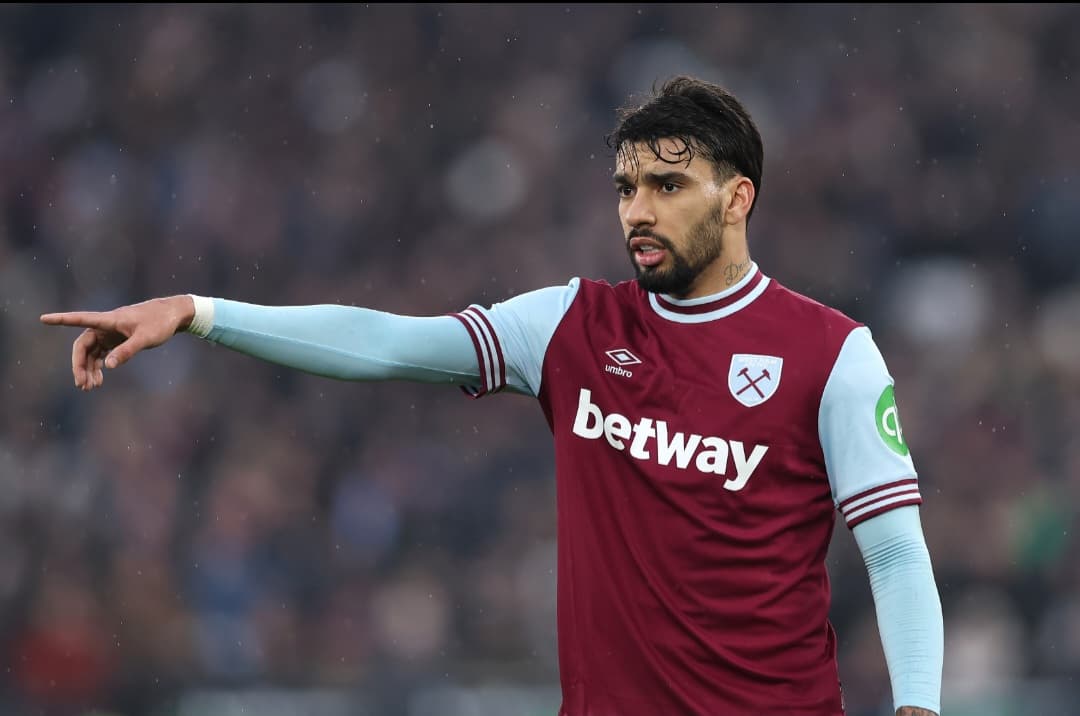 Lucas Paquetá em campo pelo West Ham