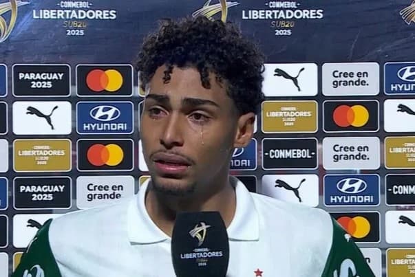 Luighi, do Palmeiras, chora após sofrer racismo na Libertadores Sub-20
