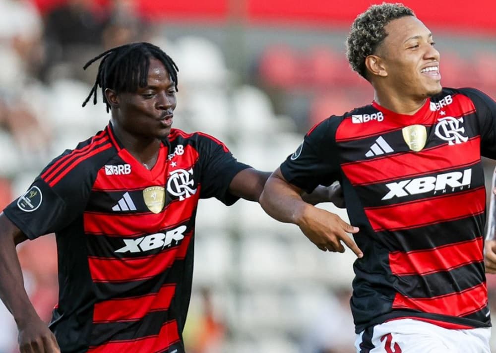 shola e daniel sales comemoram gol do flamengo