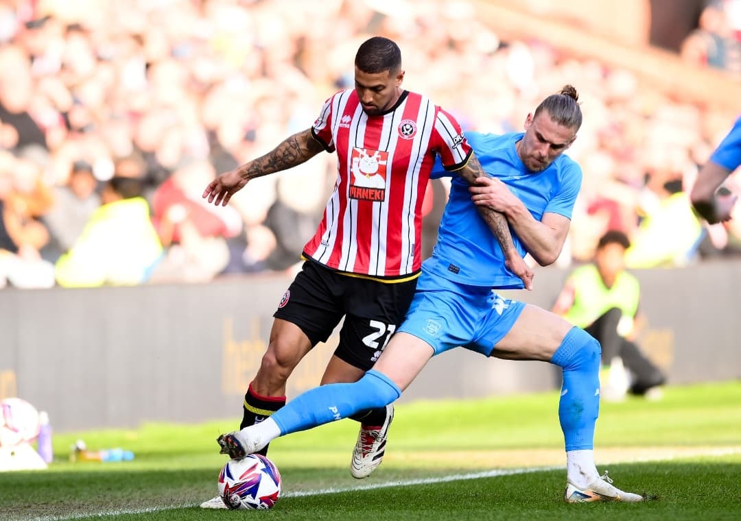 Vinição durante Sheffield x Preston