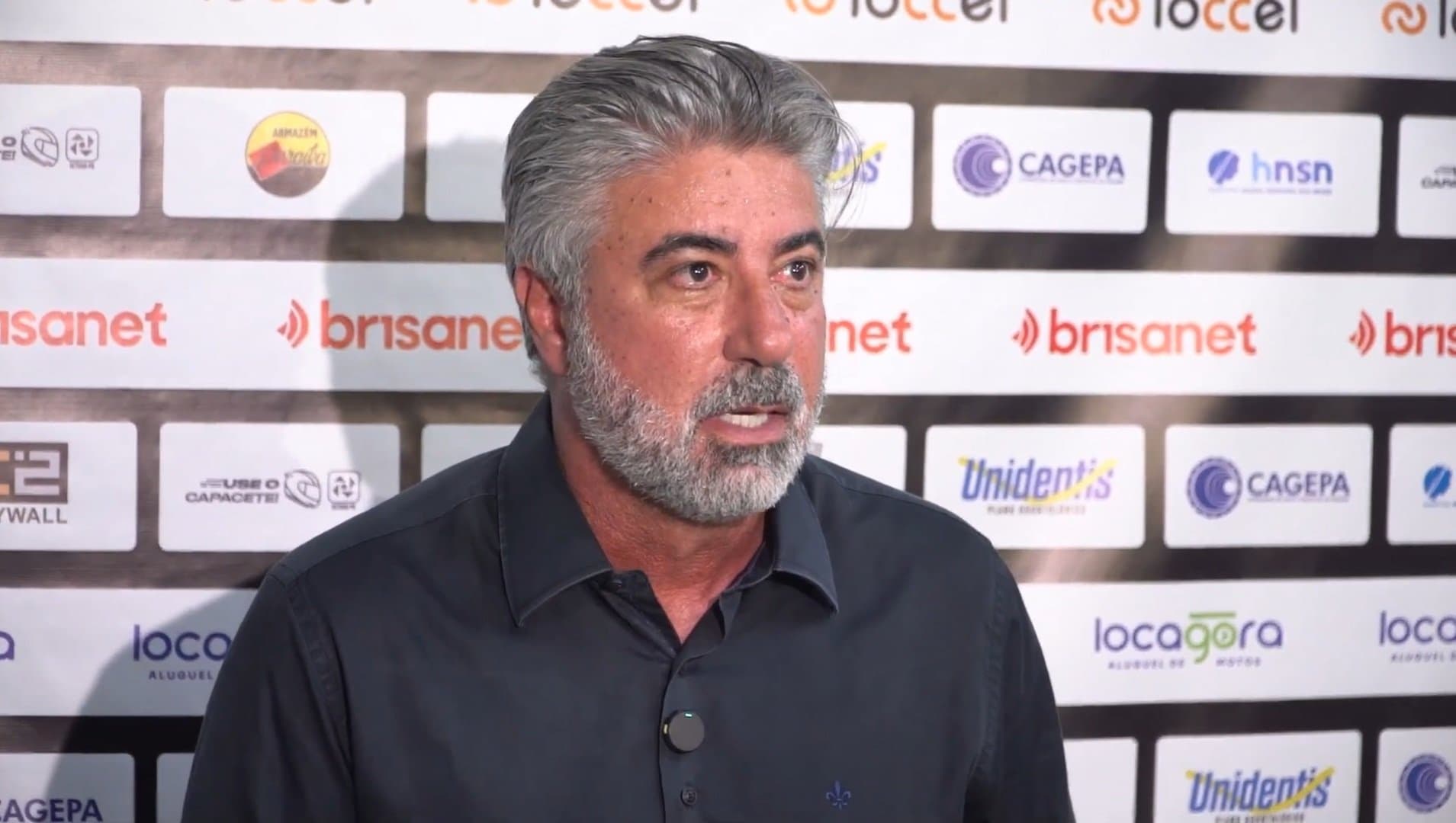 Alexander Gallo conversa com a imprensa