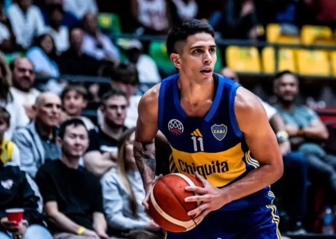 Jogador do Boca Juniors em jogo da BCLA