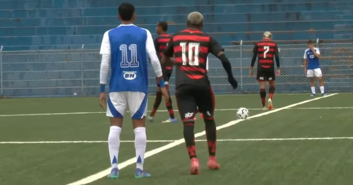 Jogadores se preparam para reinício de partida no Brasileiro Sub-20