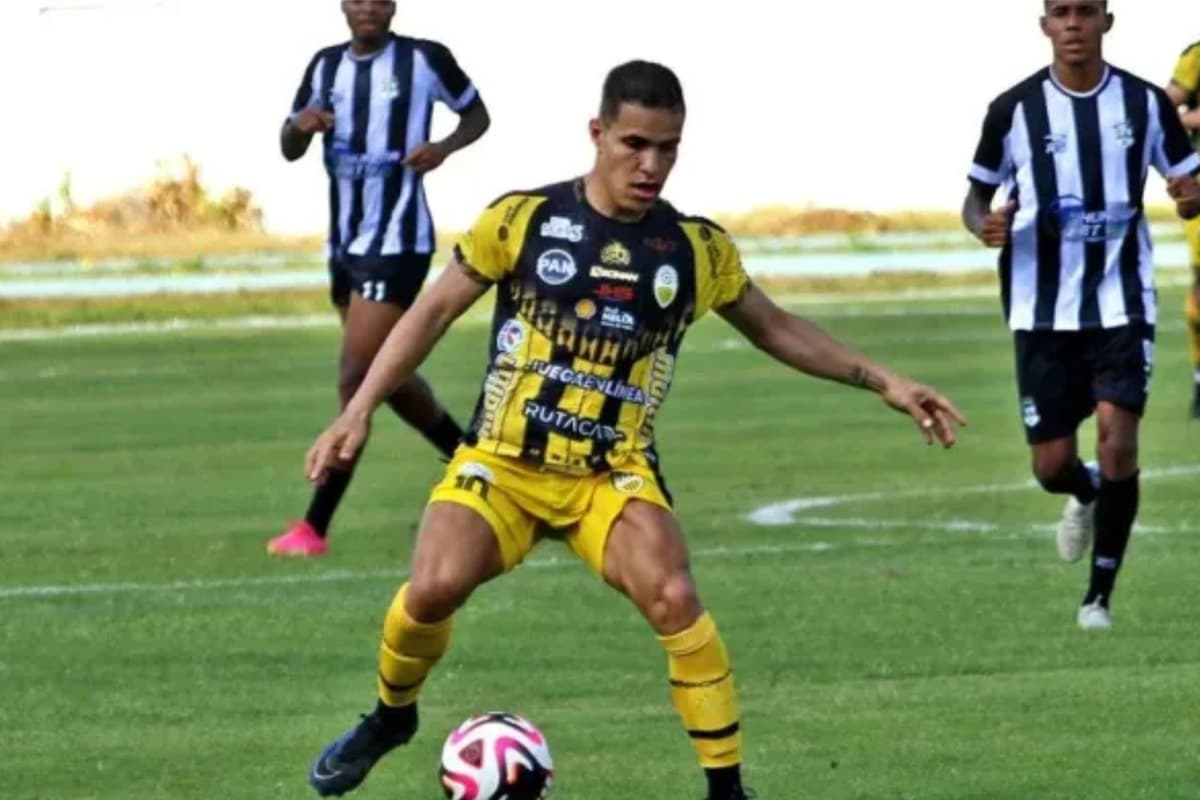 Carlos Sosa, meia-atacante do Deportivo Táchira