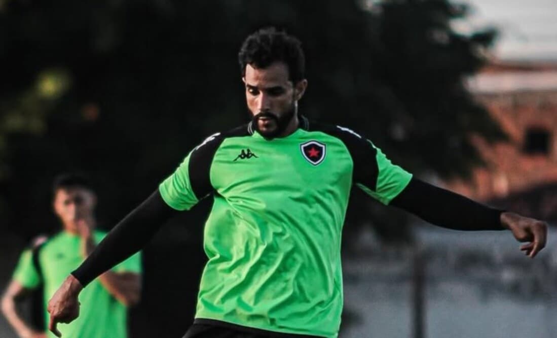 Como chega Botafogo-PB