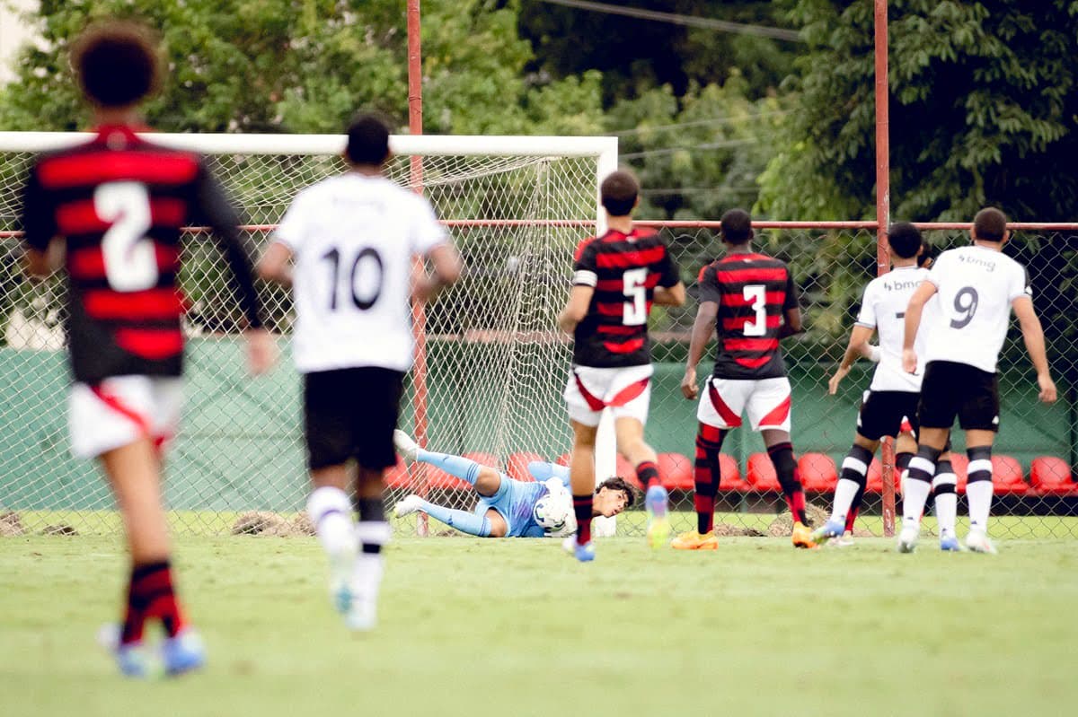 Flamengo foi eliminado pelo Vasco na Copa do Brasil Sub-17