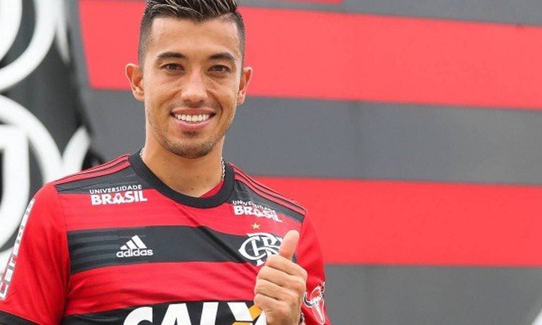 fernando uribe pelo flamengo