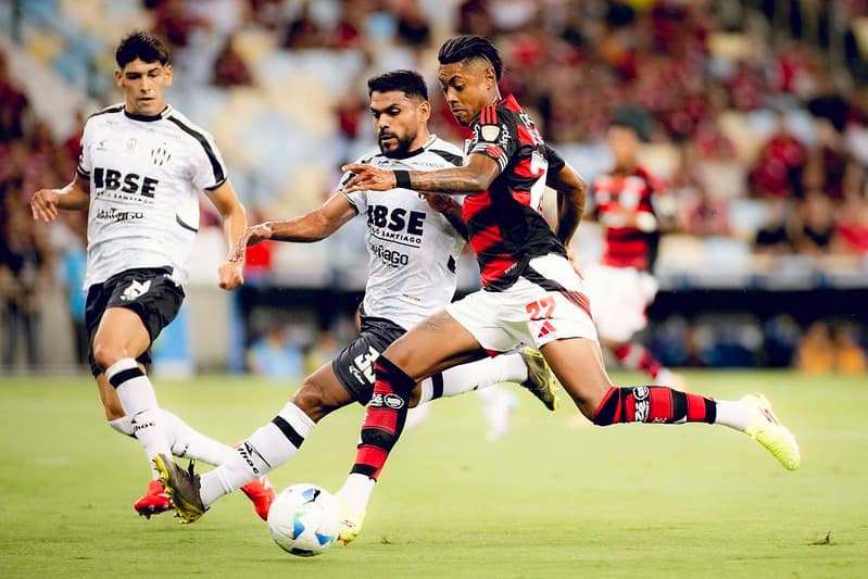 Flamengo sofre derrota humilhante dentro de casa pela Libertadores