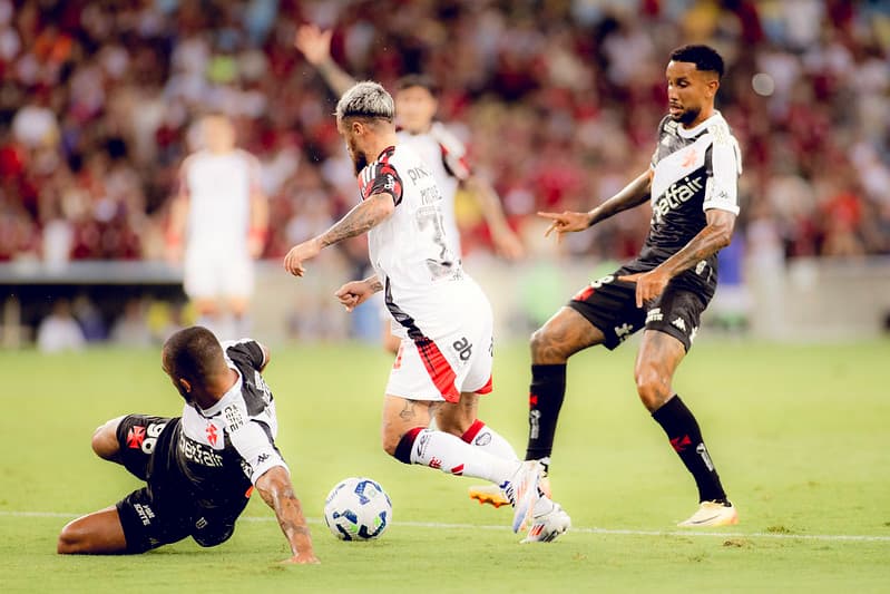 Flamengo empata com Vasco no Maracanã