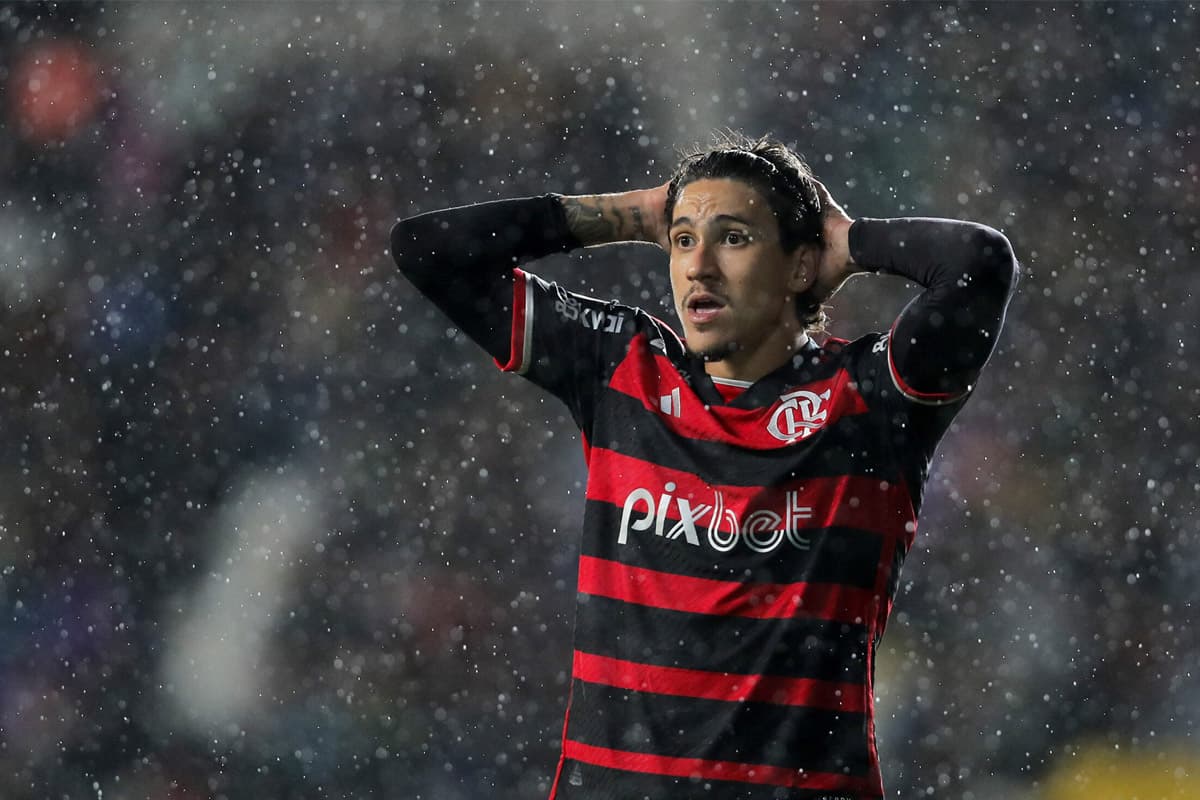 Pedro, do Flamengo, com a cara assustada