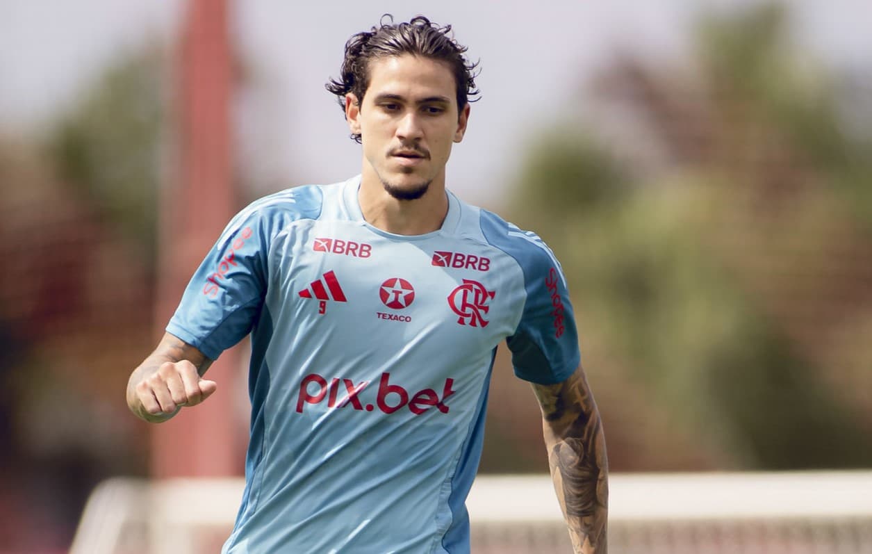 Pedro em treinamento no Ninho do Urubu