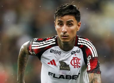 Pulgar em campo pelo Flamengo