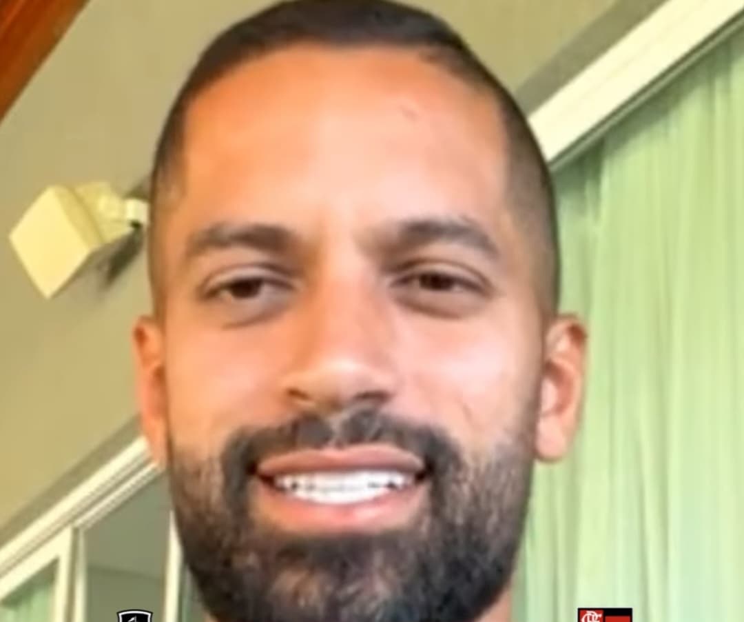 Rômulo em vídeo inacreditável sobre Flamengo x Vasco