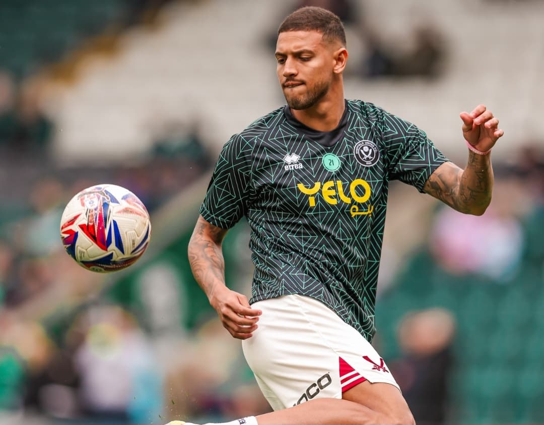 Vinição em campo pelo Sheffield United