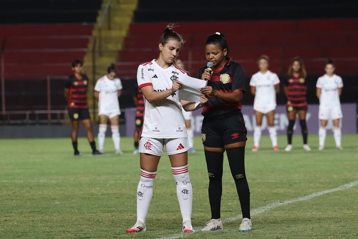Djeni e Pintinho leem manifesto contra o racismo antes de Sport e Flamengo