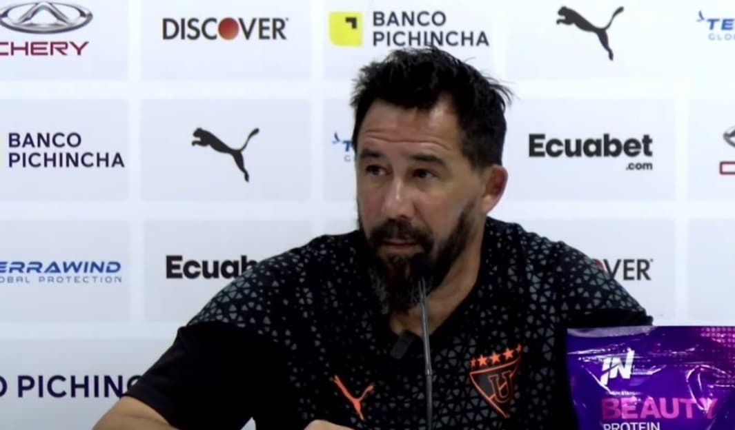 técnico da ldu projeta jogo contra o flamengo