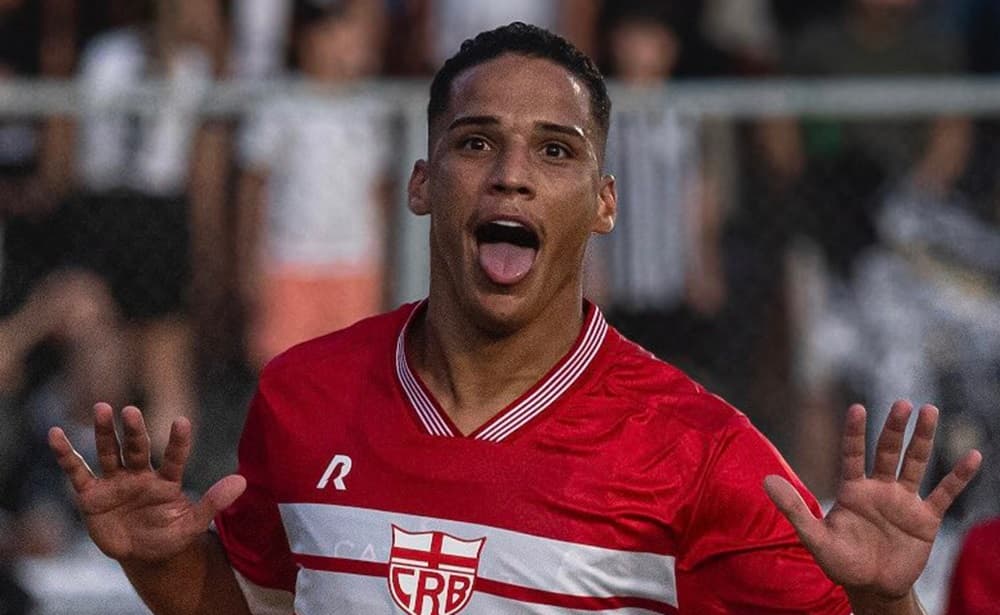 thiaguinho ex-flamengo marca no crb