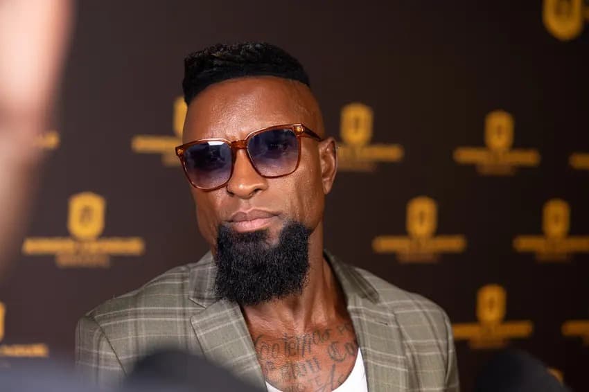 Zé Roberto jogará a Kings League Brasil pelo Fluxo FC, do streamer Nobru.