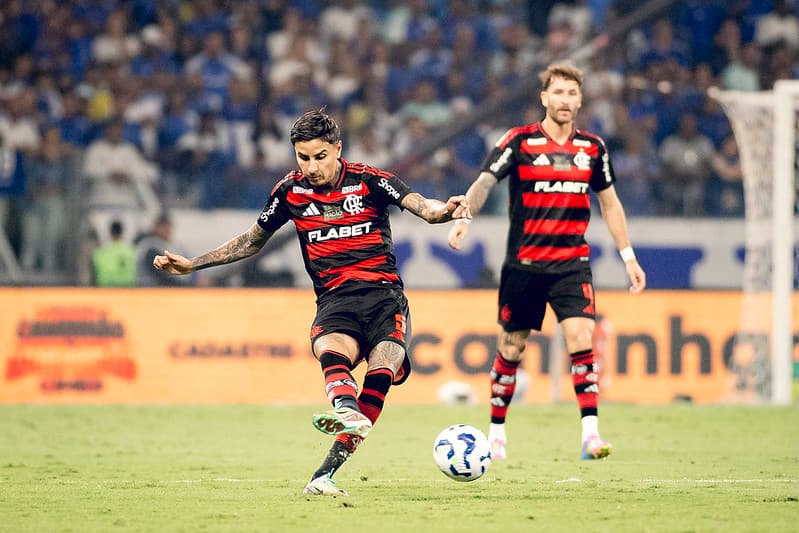 CRUZEIRO X FLAMENGO - CAMPEONATO BRASILEIRO - ESTÁDIO MINEIRÃO - 04-05-2025
