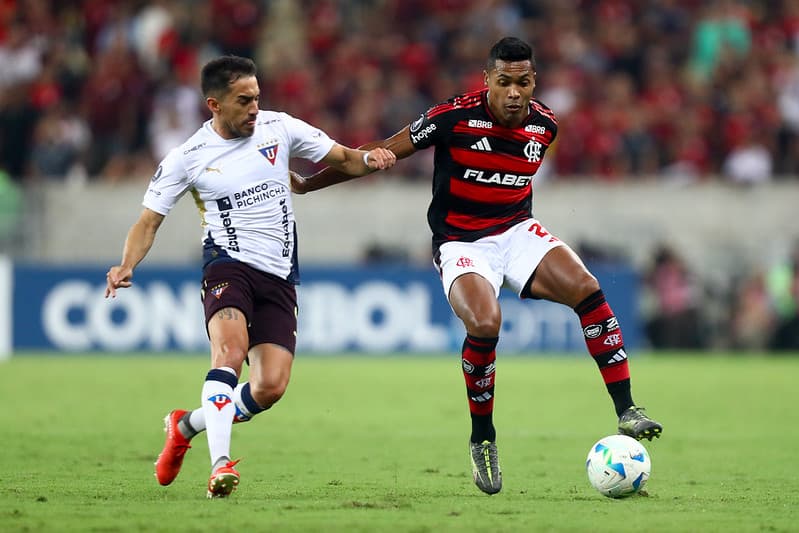 Alex Sandro Flamengo x LDU