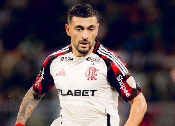 Arrascaeta durante Central Córdoba x Flamengo