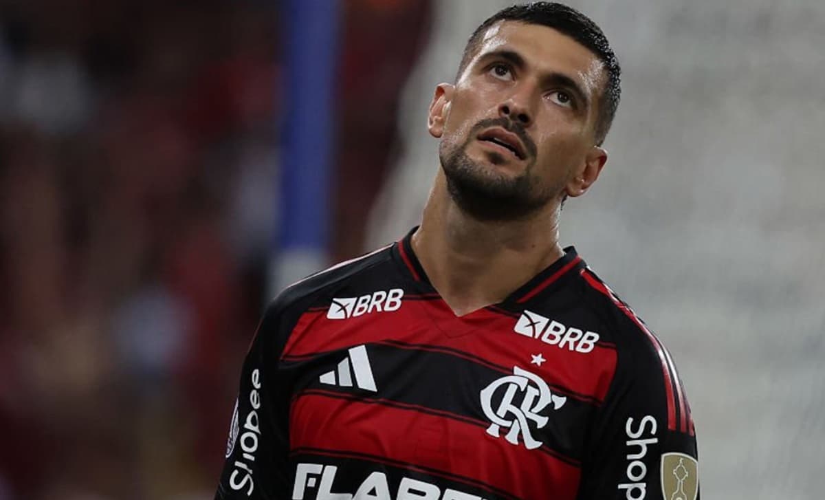 arrascaeta em jogo do flamengo na libertadores