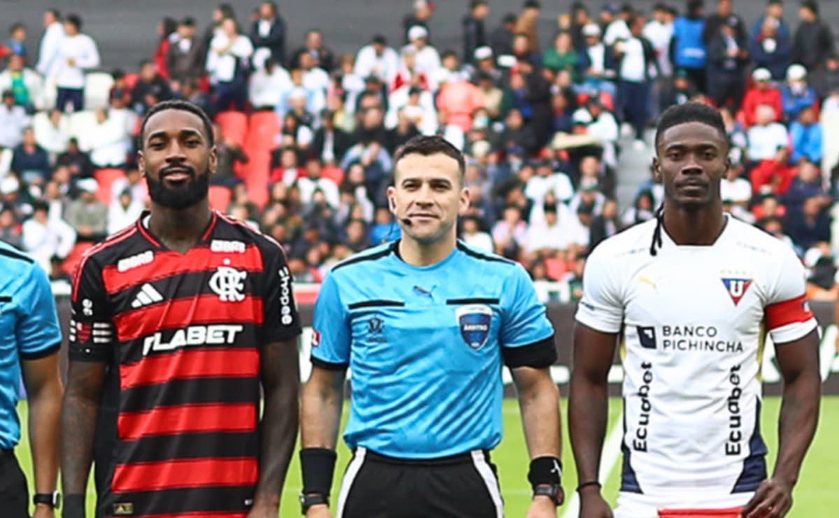 gerson em jogo do flamengo contra a ldu