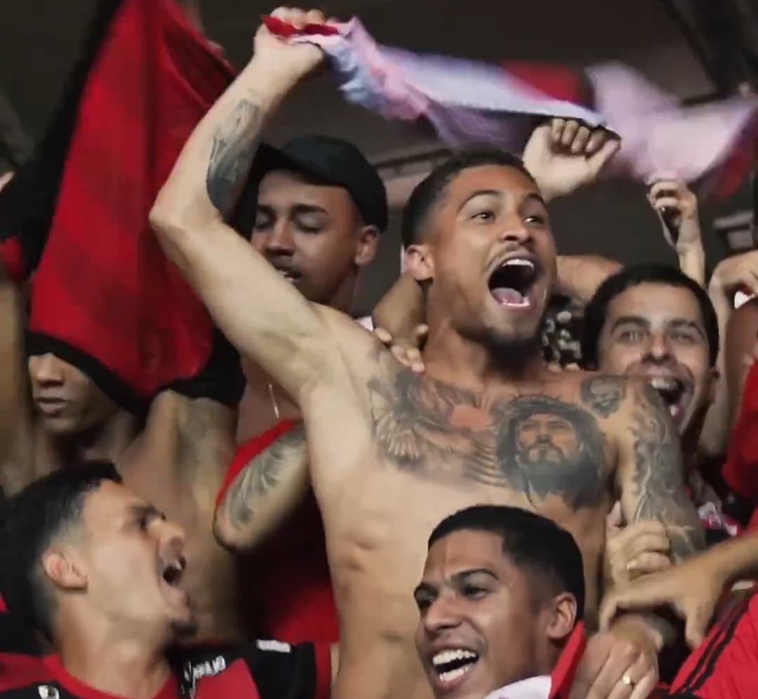 João Gomes enlouquece no Setor Norte