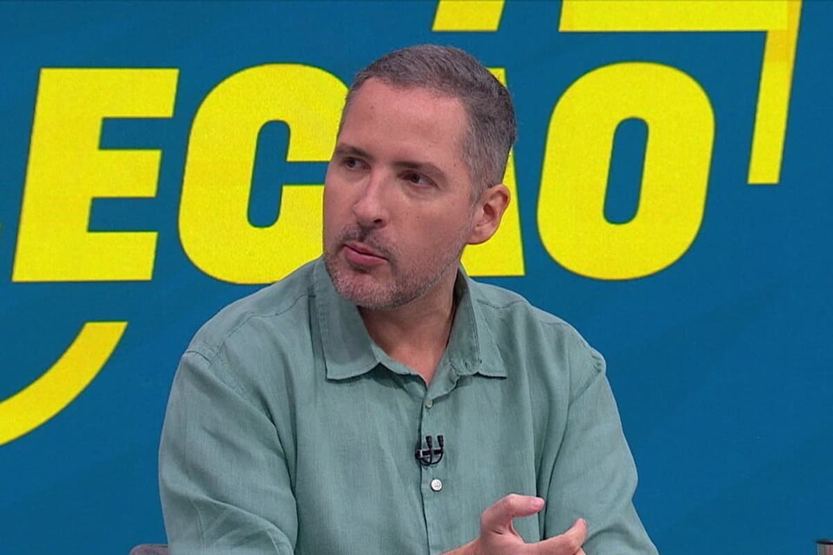 Jornalista Alexandre Lozetti durante programa do SporTV