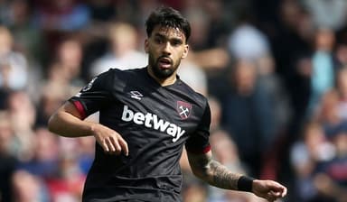 lucas paquetá em jogo do west ham
