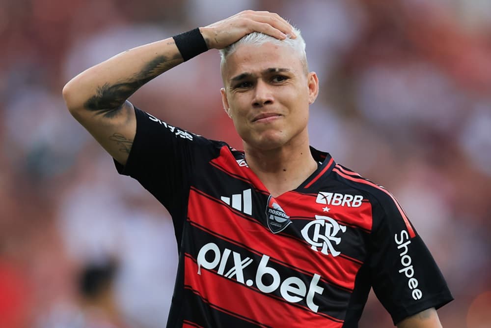 luiz araújo se lamenta em jogo do flamengo