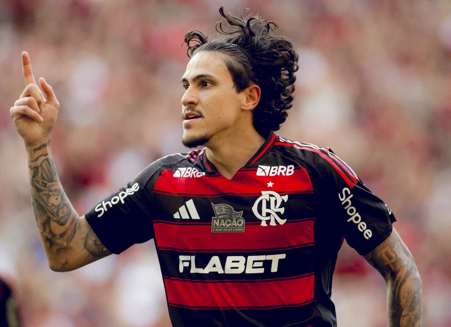Pedro comemora gol pelo Flamengo no Maracanã