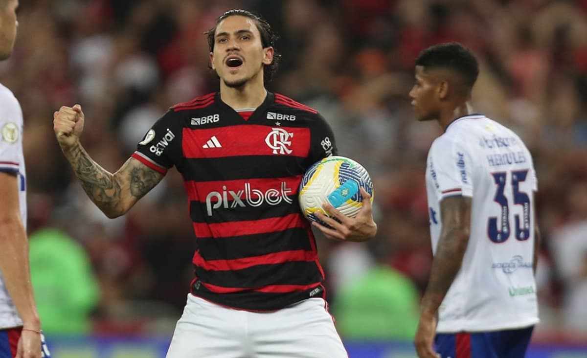 pedro em jogo do flamengo contra o fortaleza