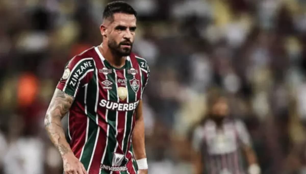 renato augusto ex-flamengo em jogo do fluminense