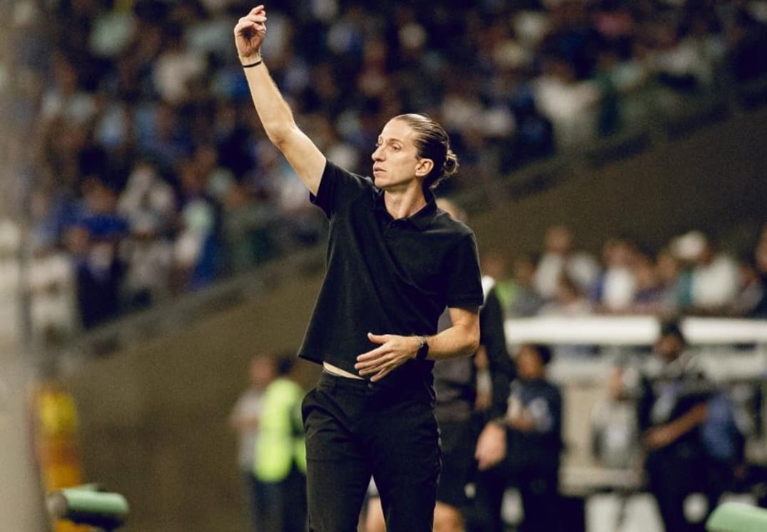 Filipe Luís durante Cruzeiro x Flamengo