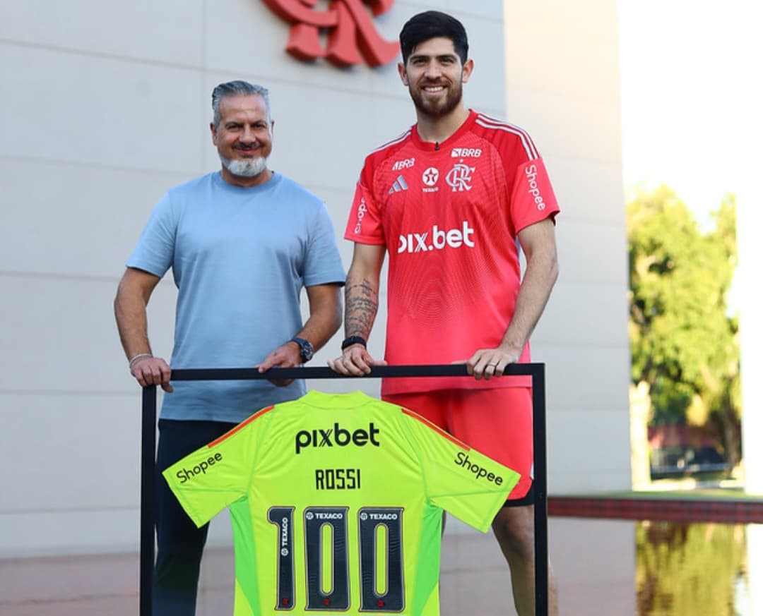 Rossi com José Boto no CT do Flamengo