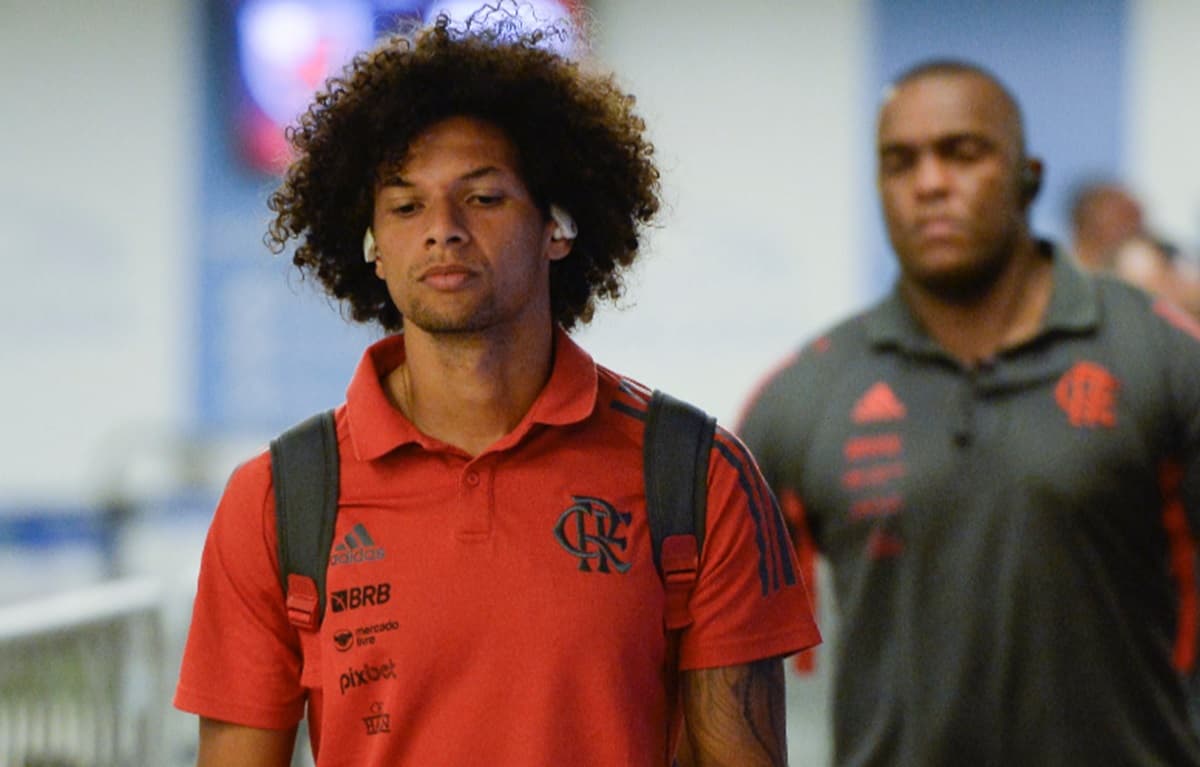 willian arão em pré-jogo do flamengo