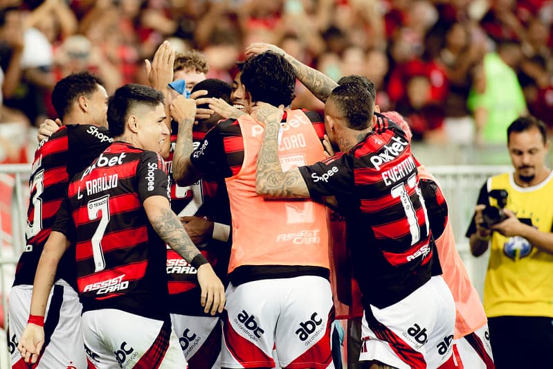 Flamengo comemora gol no Brasileirão