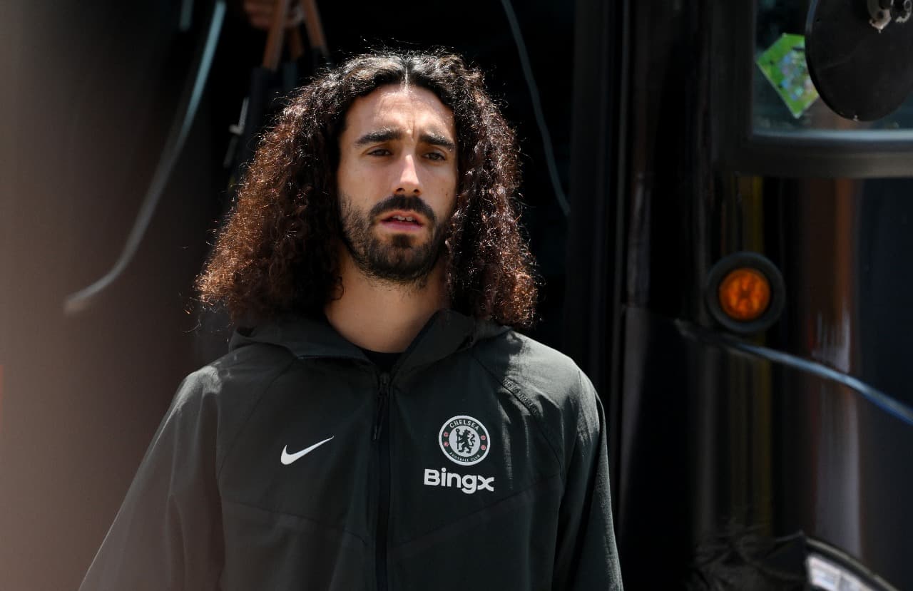 Marc Cucurella #3 do Chelsea FC chega ao estádio antes da partida do grupo D da Copa do Mundo de Clubes da FIFA 2025 entre CR Flamengo e Chelsea FC no Lincoln Financial Field em 20 de junho de 2025 na Filadélfia, Pensilvânia.
