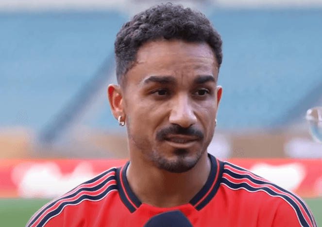 Danilo concede entrevista antes de Flamengo x Chelsea
