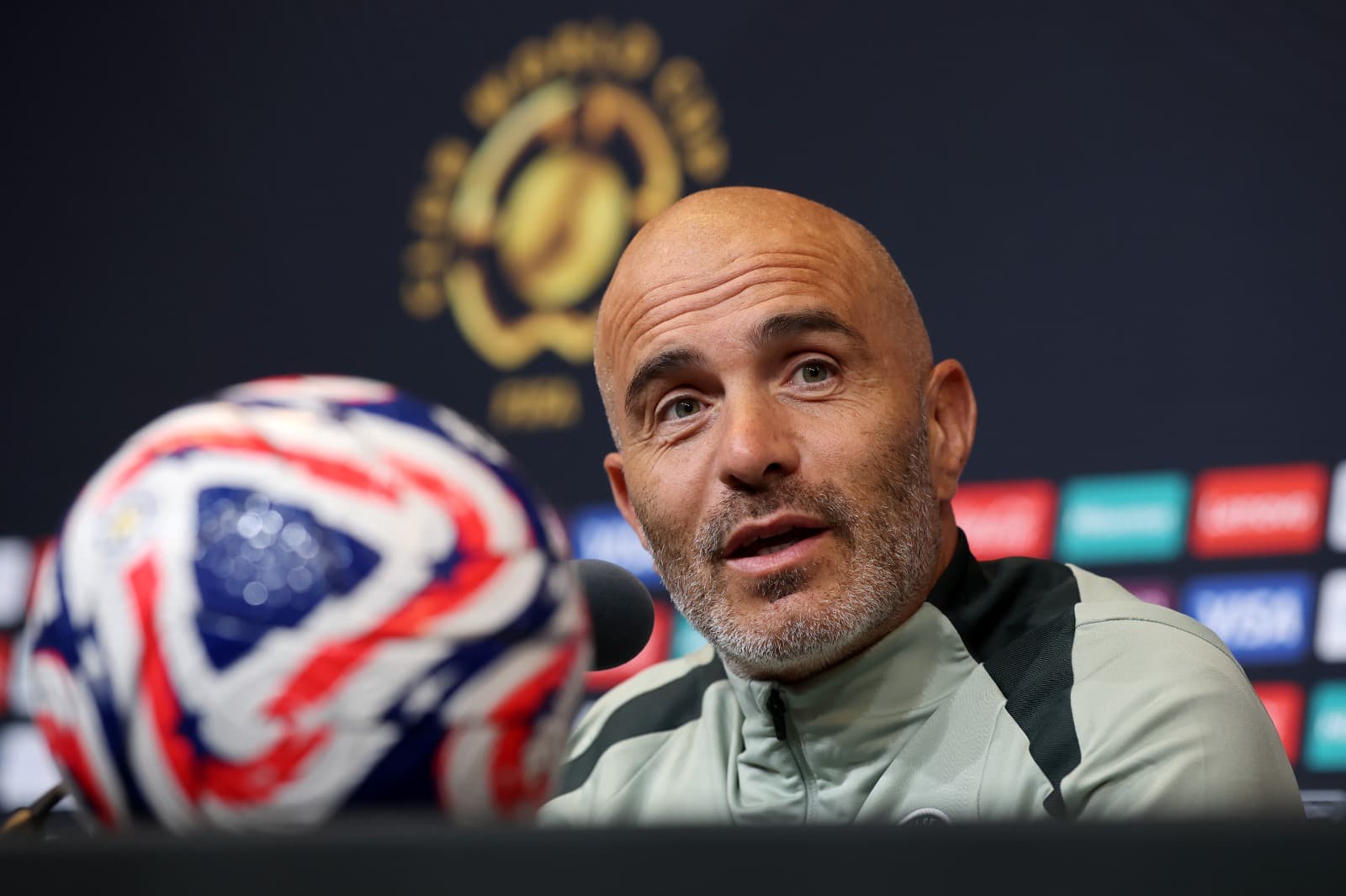 Enzo Maresca na coletiva pré Flamengo x Chelsea