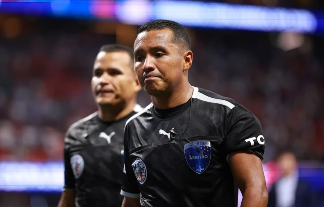 Iván Barton apita Flamengo x Chelsea