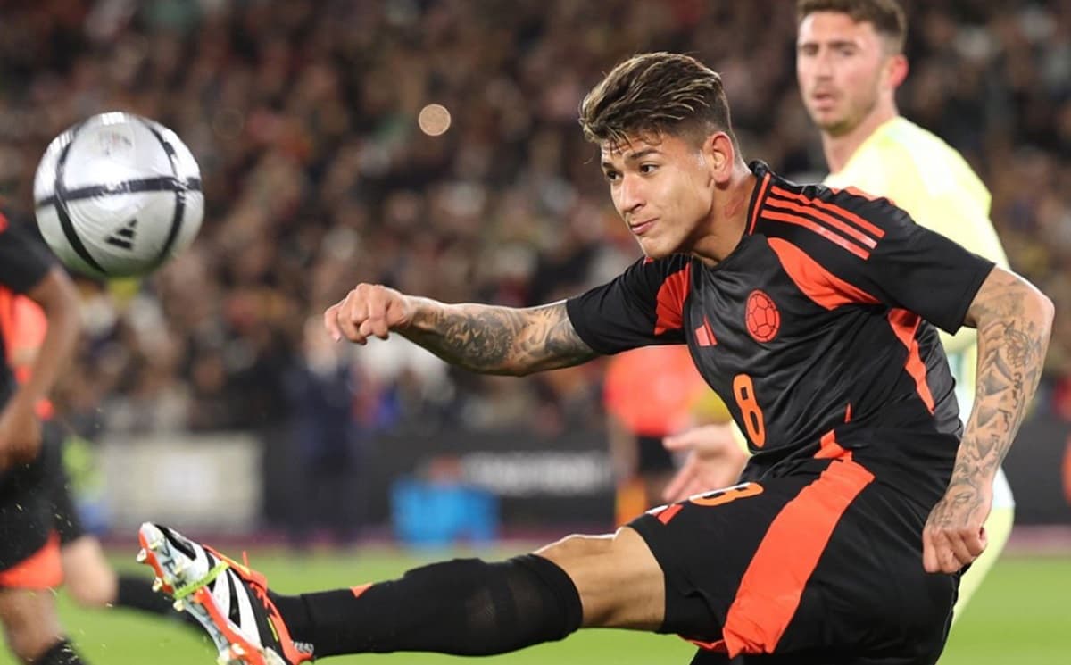 jorge carrascal é foco do flamengo