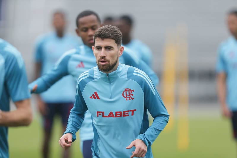 Jorginho em treinamento do Flamengo